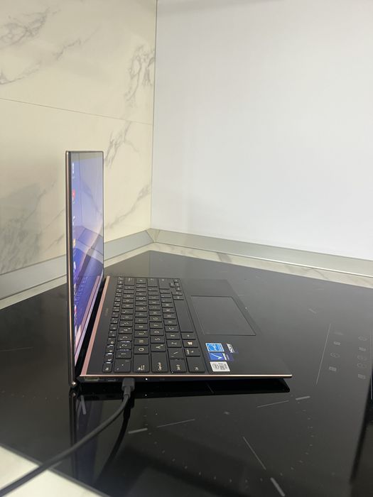 Laptop Asus Zenbook intel i7, 16 gb, 14" laptop gaming