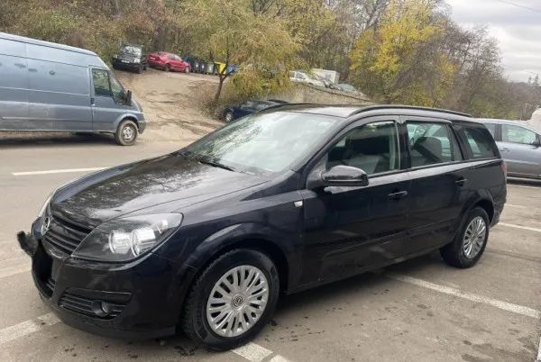 Dezmembrari / Dezmembrez Opel Astra H Break