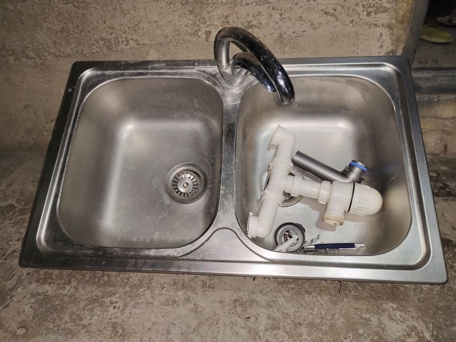 Kuxnni moyka sastaysniya zor 80 ga 50 razmeri Turkiya