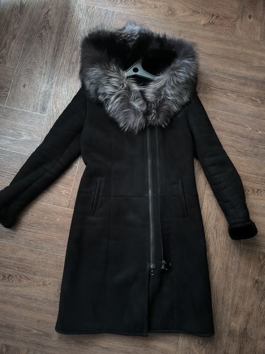 Продам зимнюю дубленку