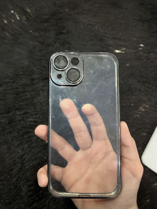 ПРОДАВАМ калъф прозрачен за iphone 13 чист