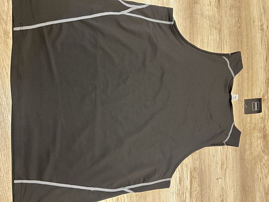 Тренироаочная майка reebok