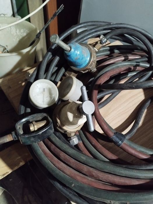 Продам газосварочнцю аппаратуру
