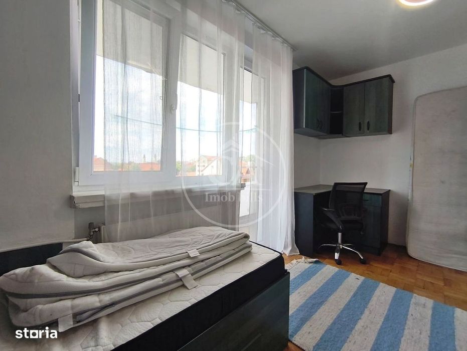Apartament de închiriat cu 3 camere în zona Centrala, Oradea