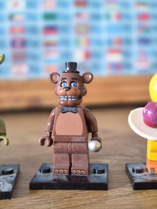 LEGO фигурки на Five Nights at Freddy's