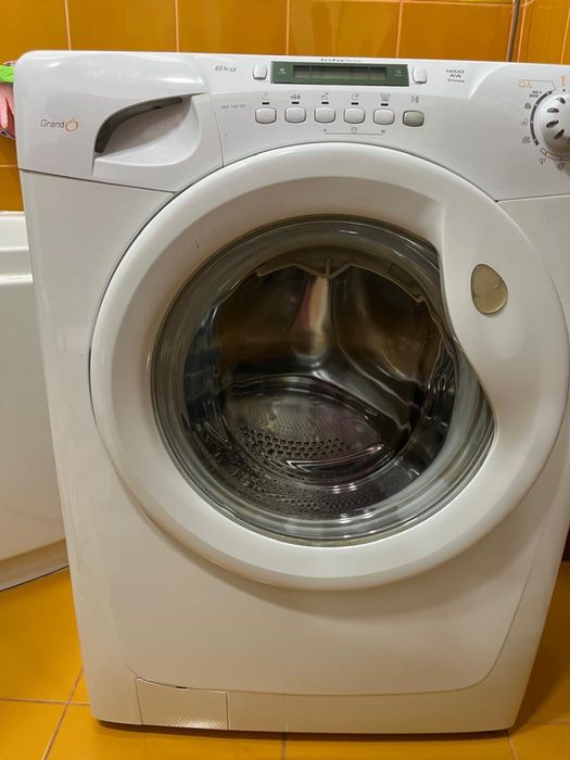 Продам стиральную машинку