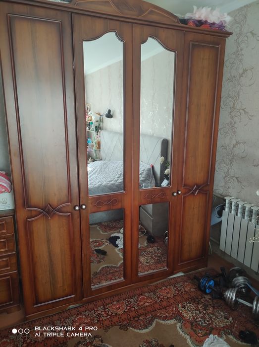 Продам шкаф для одежды