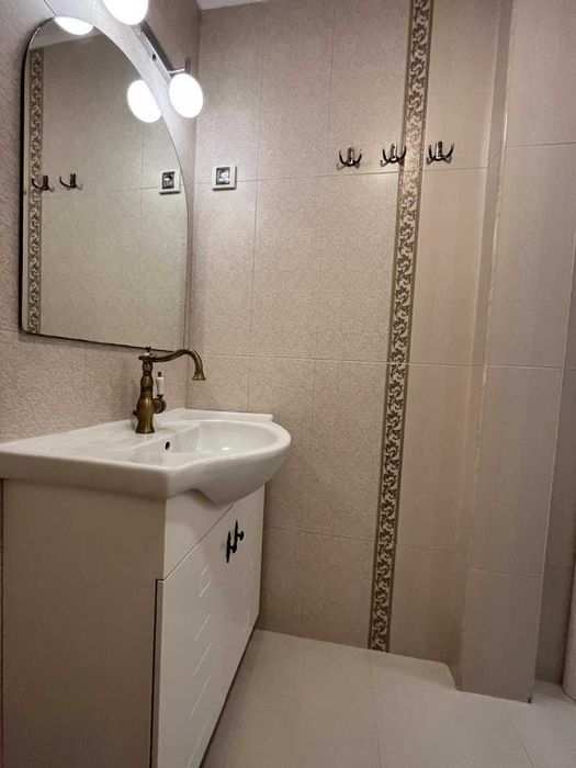 Дава се под наем Тристаен апартамент в София, Стрелбище - 85 кв.м за 797.64 € - Снимка #12