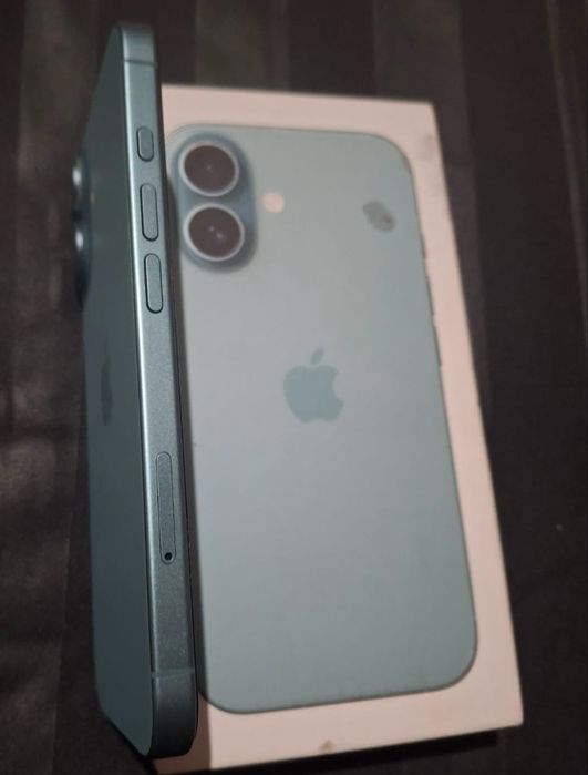 iPhone 16. 128 / 100% akb