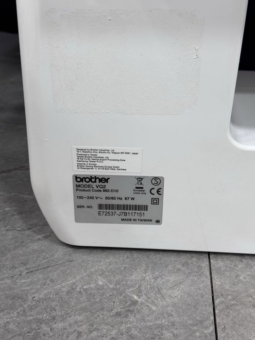 Masina de cusut brother innov-is vq2 (2 bucati )