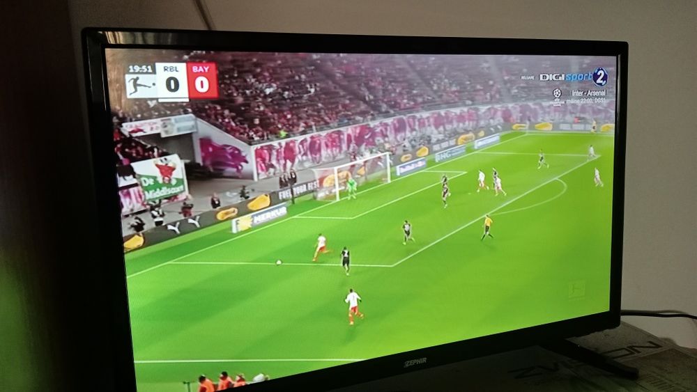 Televizor LCD în stare bună