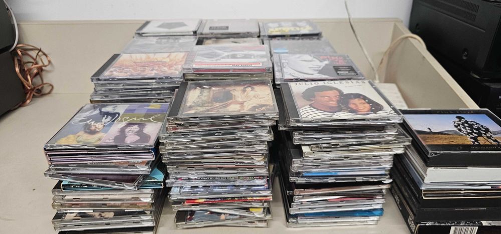 Lot 243 Cd uri,pop,rock