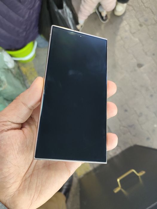 Samsung S24 ultra 12/256