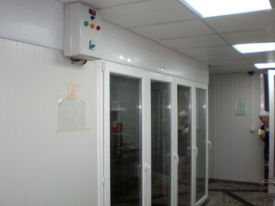 Дава се под наем Промишлена сграда в Шумен, Център - 400 кв.м за 306 € - Снимка #1