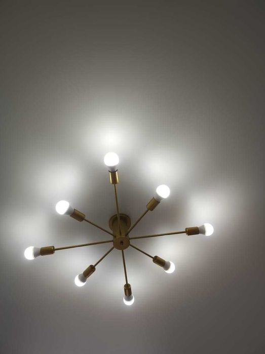 продается люстра