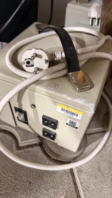Понижающий трансформатор 220В на 110В Schuntermann 2000W Германия