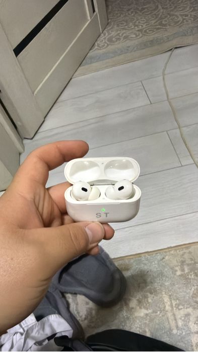 Наушники Apple AirPods Pro