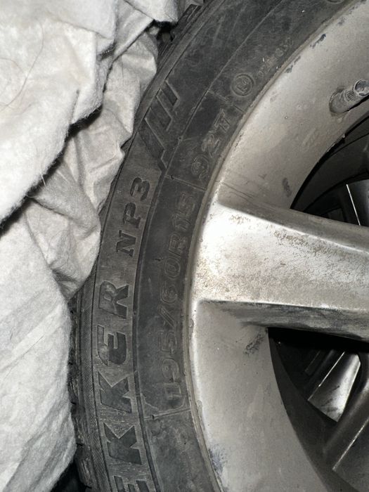 Продам комплект колёс с дисками