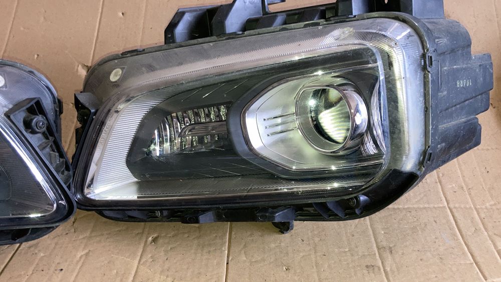 Far Hyundai Kona 2018 - 2021 faruri Stanga dreapta