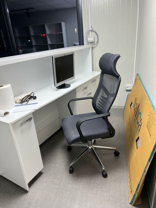 Birou recepție cu design modern