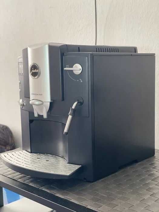 Кафемашина Jura e50