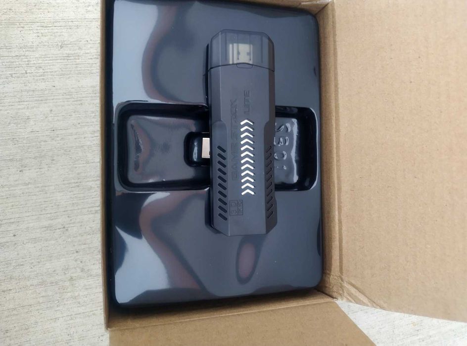 Ретро конзола Gamestick 30 000 игри, съвместима с 23 емулатора, 2 x бе