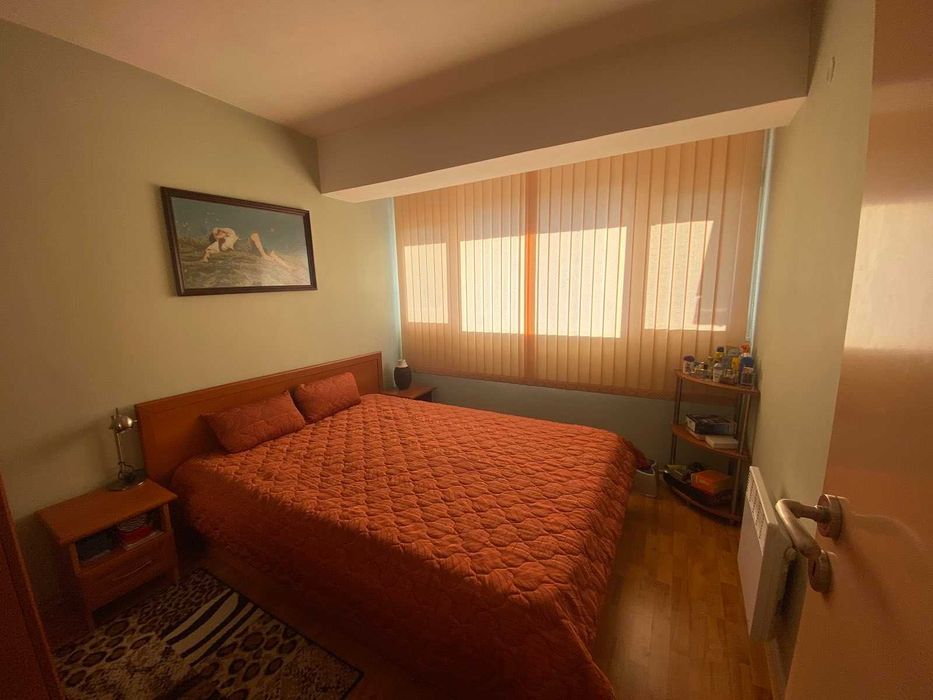 Тристаен апартамент  в центъра на Пловдив