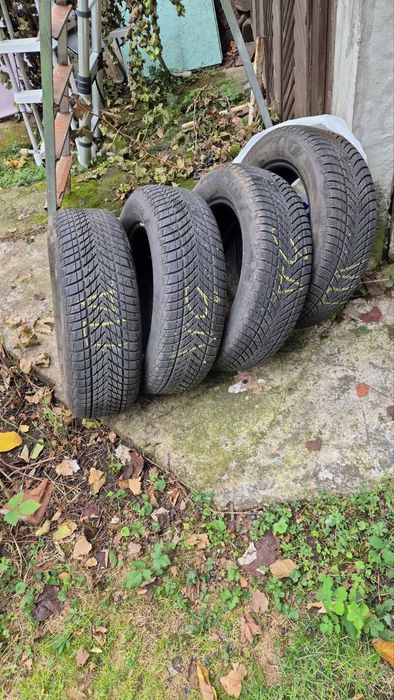 Зимни гуми 215/60/16 99H Goodyear
ULTRAGRIP PERFORMANCE 3