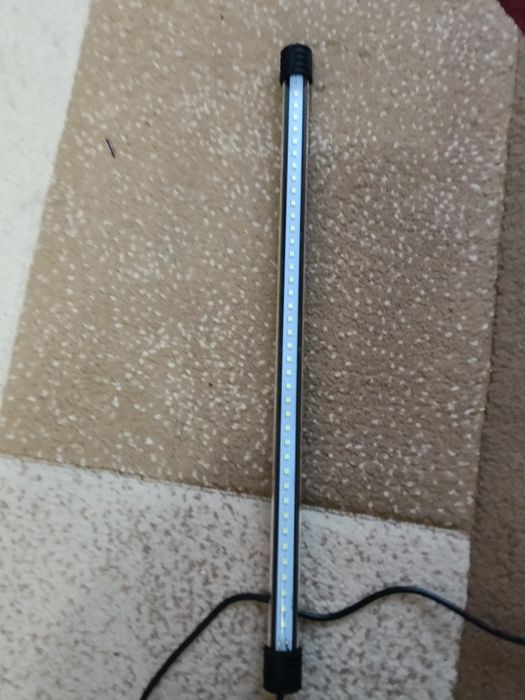 Lampa led pentru acvariu