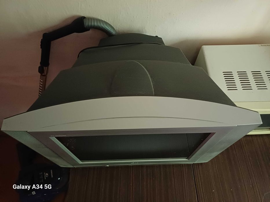 Продам телевизор