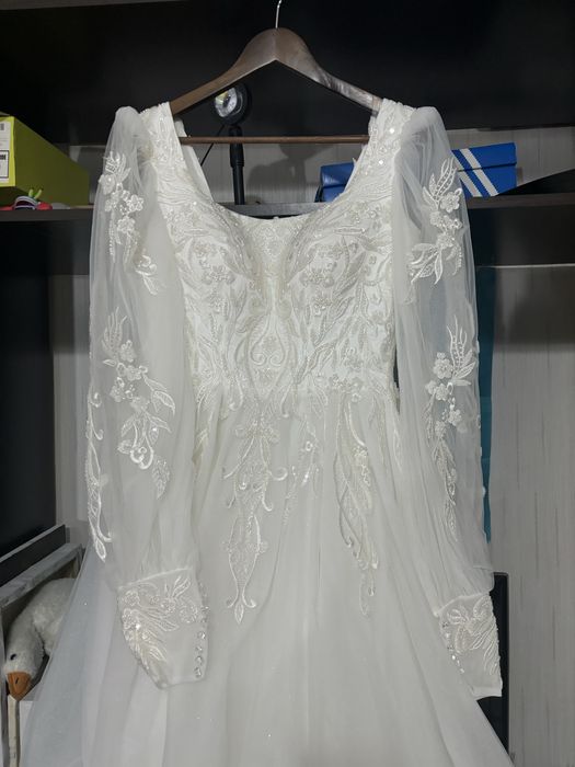 Свадебное платье