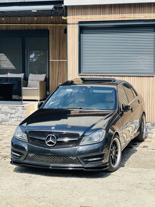 MERCEDES-BENZ Clasa C