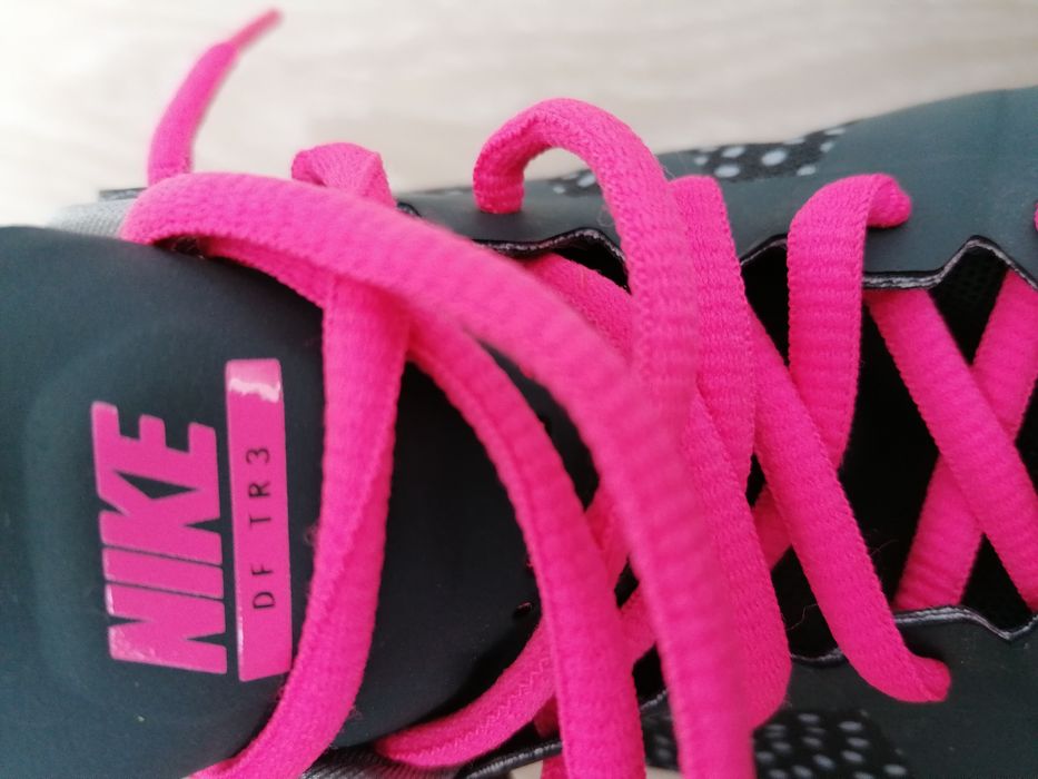 Oferta Nike Dual Fusion Df Tr 3 Dama noi