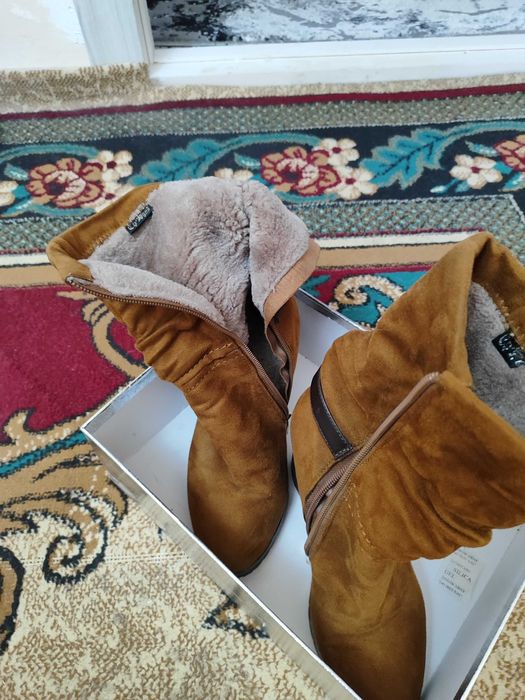 Женские сапожки 36 размер новый