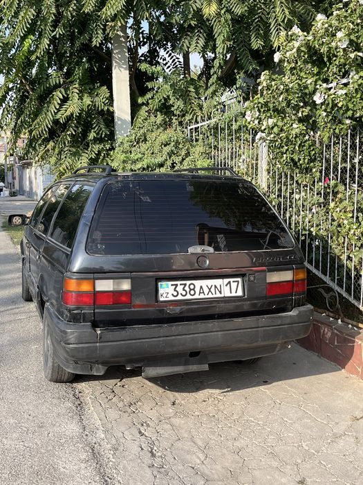Продам пассат б3 1.8 на ходу