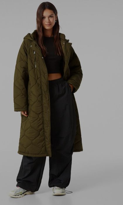 Bershka преходно палто