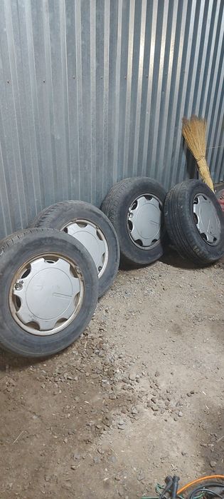 Продам резину.  Wolcvagen Passat