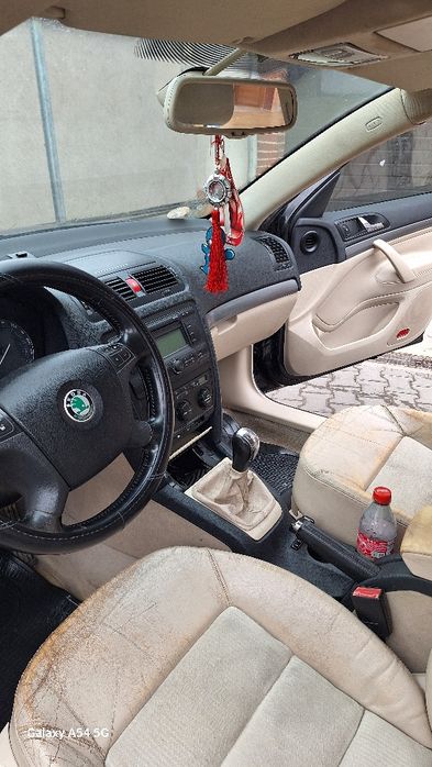 Vând sau schimb ambele