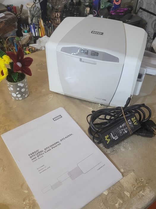 Imprimantă carduri HID Fargo C50 impecabila