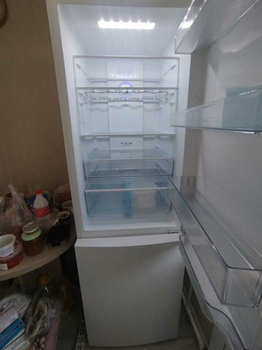 Продам холодильник