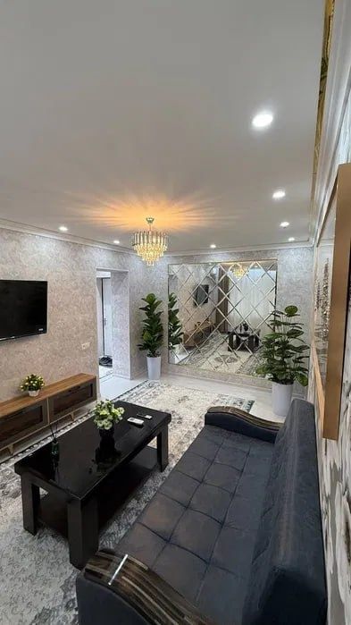 ~Метро Хамза (Новза), 1 комнатная квартира с ремонтом и обстановкой~