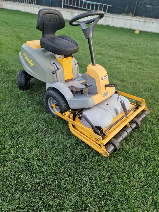 Tractor tuns gazon Stiga Ready