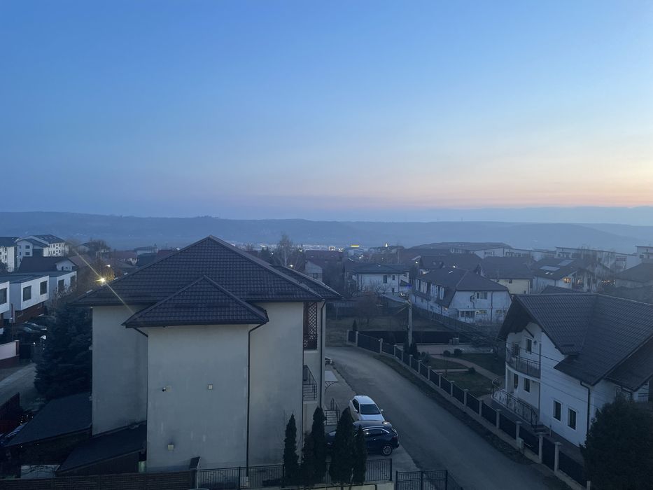 Proprietar vand Ap 2 camere  mobilat si utilat 44mp Valea  lupului