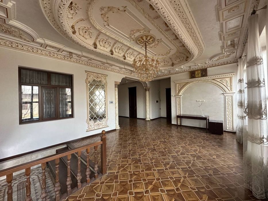 Хасанбойда уй сотилади