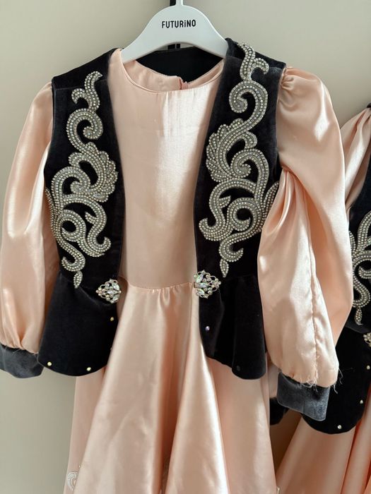 Продам комтюм на наурыз!