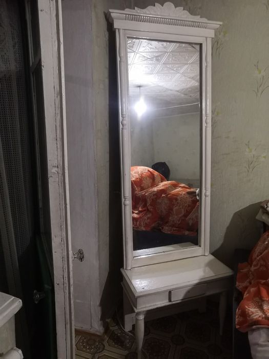 Продам огромное зеркало.