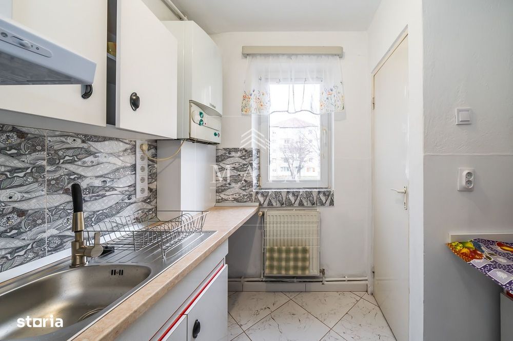 Apartament 2 camere decomandate, renovat, etaj 1, Strand - parc