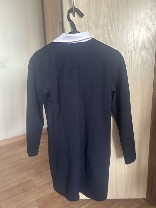 Продам платье в школу