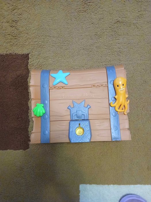 Vand jucarii aproape noi pentru copii 5-7 ani