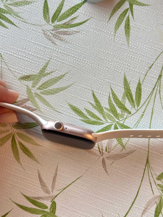 Apple Watch 10, GPS, Cellular, Rose Gold Aluminium 42mm - S/M